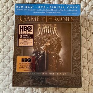 Game of Thrones Complete First Season Blu-ray